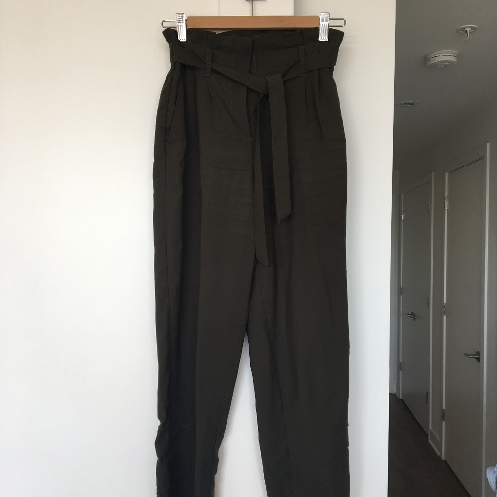 H&M Paperbag trousers